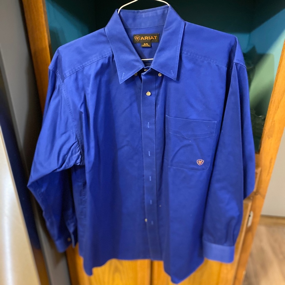 Men’s long sleeve shirt